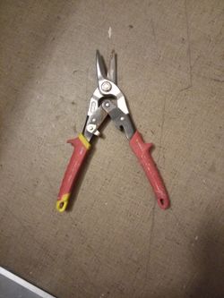 Milwaukee 10 Snips