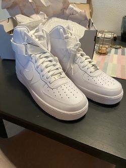 Mens 11 -Nike Air Force Ones