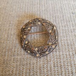 Brooch