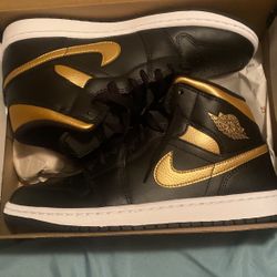Air Jordan 1 mids 
