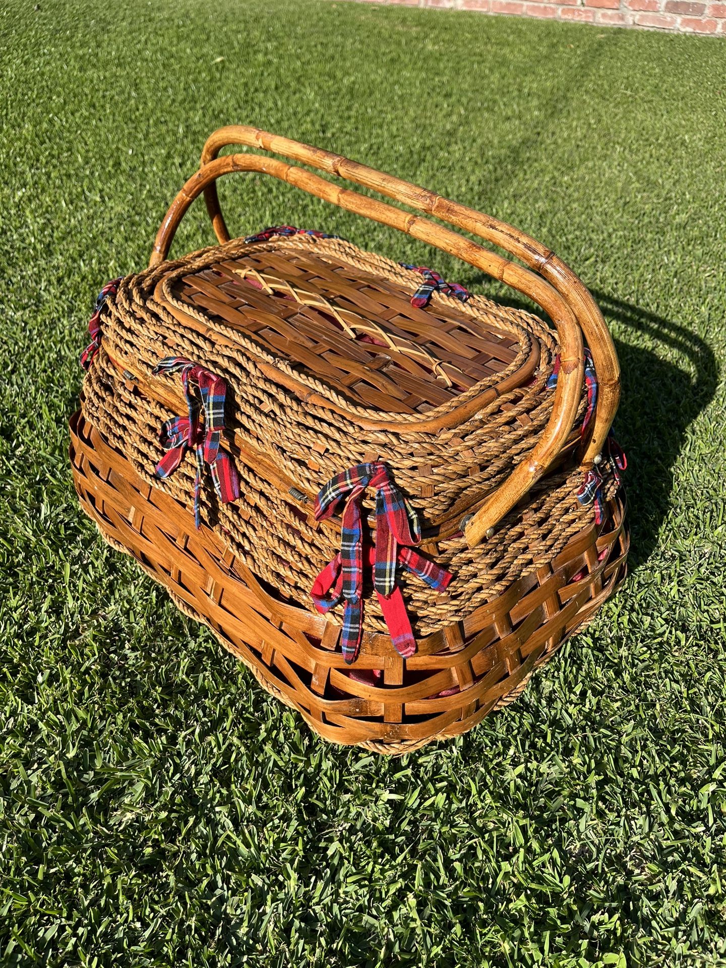 William Sonoma Picnic Basket