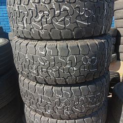 Used Set LT285/65/18 A/T Tires