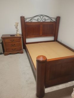 Queen bedroom set