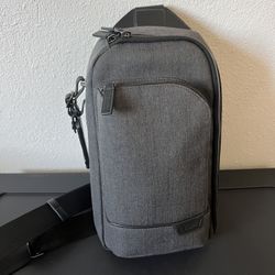 Tumi Gregory Sling (Harrison)