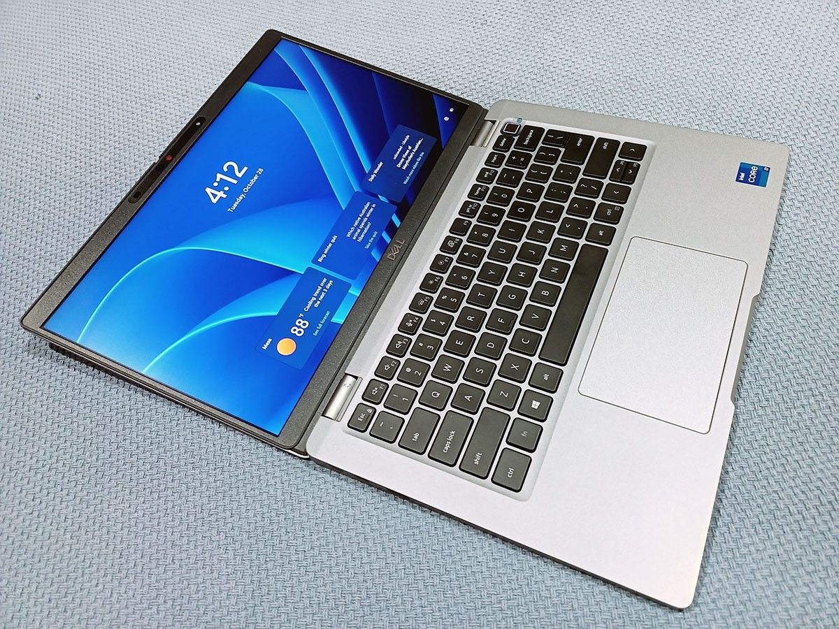 12th i7 4G 32Gb 1Tb LOADED Touchscreen Laptop 2-in-1