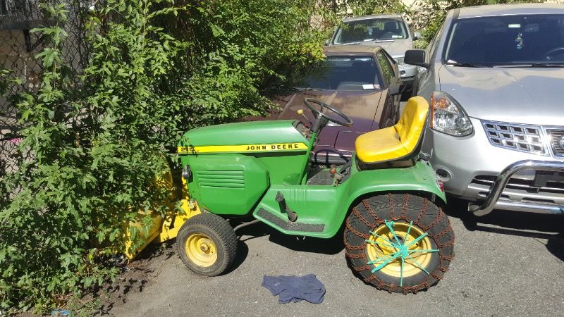 John Deere 210 Tractor