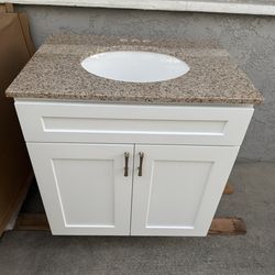 30” Solid Wood Bathroom Vanity