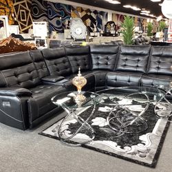 Sectional $1,999.99