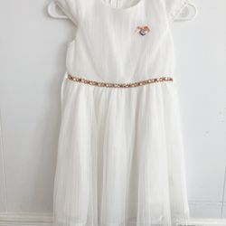 White tulle dress for girls
