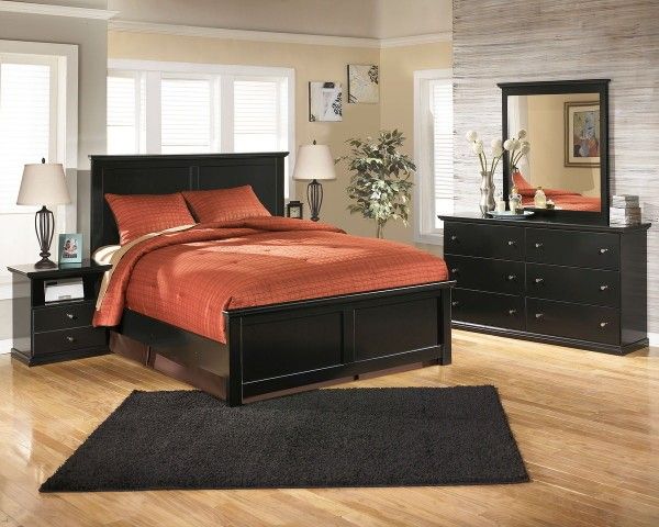 Black 7Pc.-Dresser Mirror Queen Panel Bed