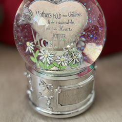  Engraved Mother's Love Musical Snow Globe for Mom 