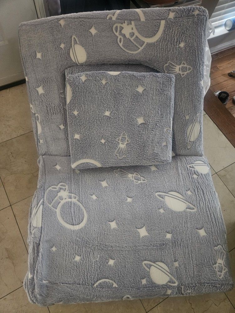 Toddler Baby Chair With Blanket