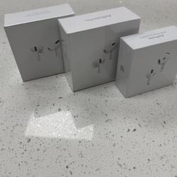 BUNDLE OF 3 AIRPODS