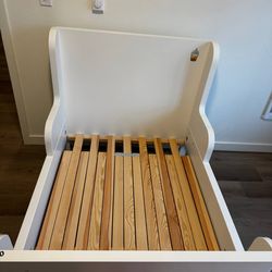IKEA, BUSUNGE, Extendable Bed + Mattress Free
