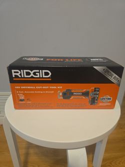 RIDGID 18V Drywall Cut-Out Tool Kit