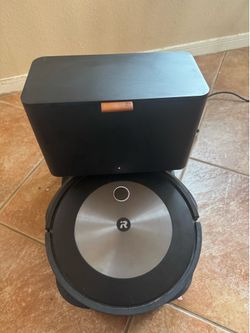 Robot vacuum Roomba