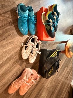 Soccer cleats
