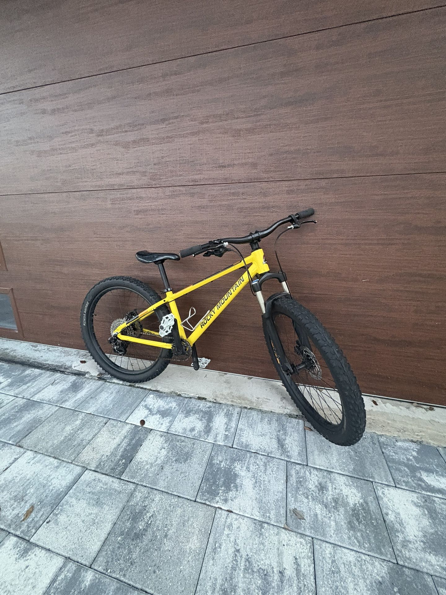 Mountain Bike 24 Inch