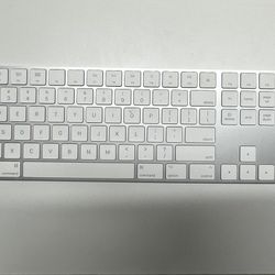 Apple Magic Keyboard With Numeric Keypad