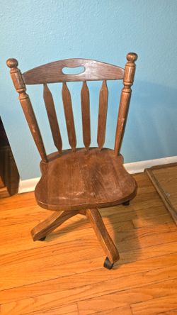 Silla para escritorio de madera sólida Antigua