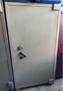 Gun safe vault heavy big large