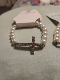 New, 2 Styles Cross Pearl Stretch Bracelets With Crystal Cross