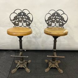 Vintage Hollywood Regency Calorator MFG Corp (Los Angeles) Cast Iron Bar Stools