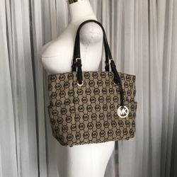 Michael Kors Signature Canvas Tote