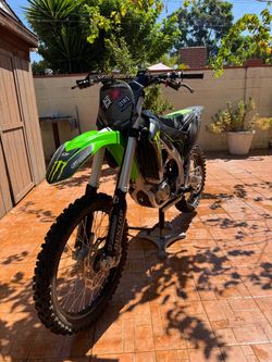 2018 Kawasaki KX450F – ONE OWNER – Pink Slip in Hand