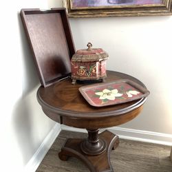 Round Table 