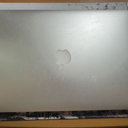 2012 MacBook Pro with Charger