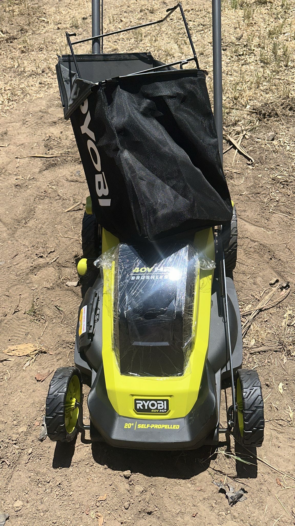 Ryobi Lawn Mower Self Propelled 21’. In come W/1-6Ah battery and fast Charger