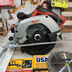 NEW MILWAUKEE M18 CIRCULAR SAW TOOL 