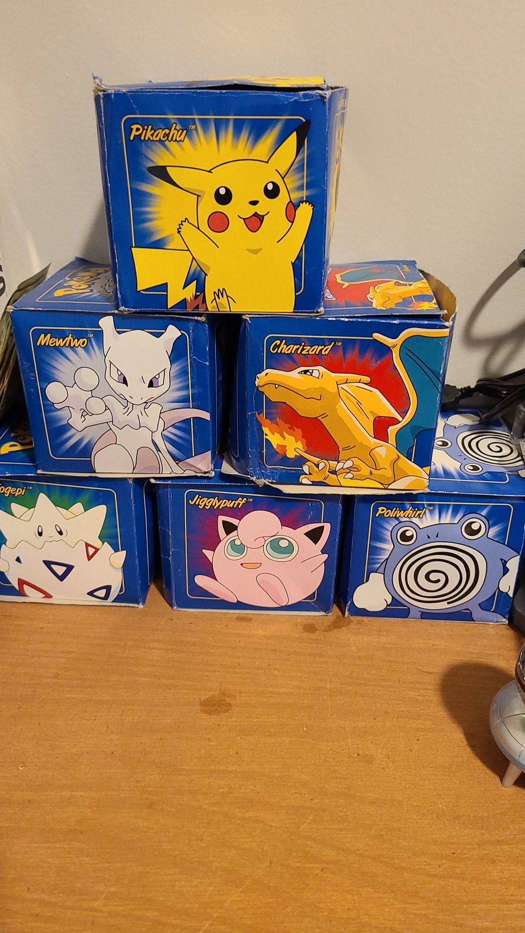 **RE-POST** Pokémon Gold cards. 5 different characters
