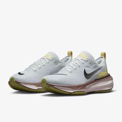 Nike Invincible 3 running shoes 