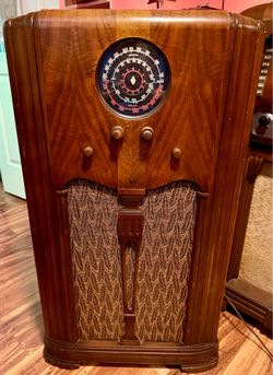 Restored American Bosch Antique AM Radio, added Aux jack