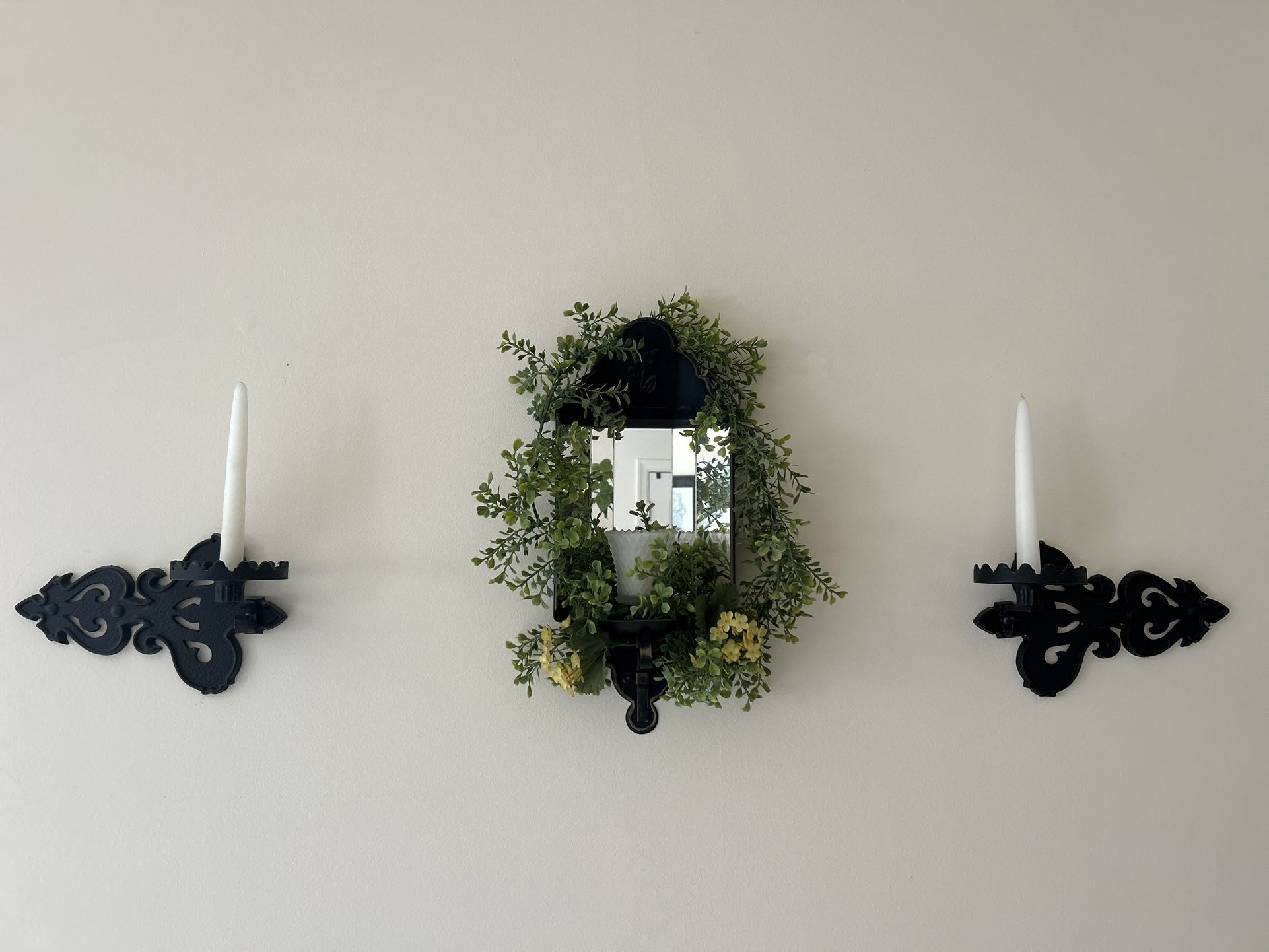 Black Metal Wall Decor Candle Holders 