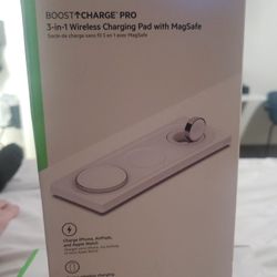 BELKIN BOOST CHARGE PRO 3-IN-1