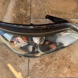 2013 - 2015 HONDA ACCORD SEDAN RH PASSENGER SIDE HEADLIGHT OEM