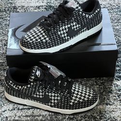 Nike Dunk Low x Harris Tweed White Black.                     Size 9 Men