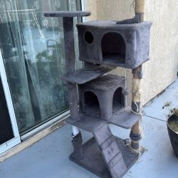 Used Cat Tree