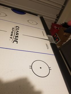Good Conditions Hockey Table And Basket Ball Goal