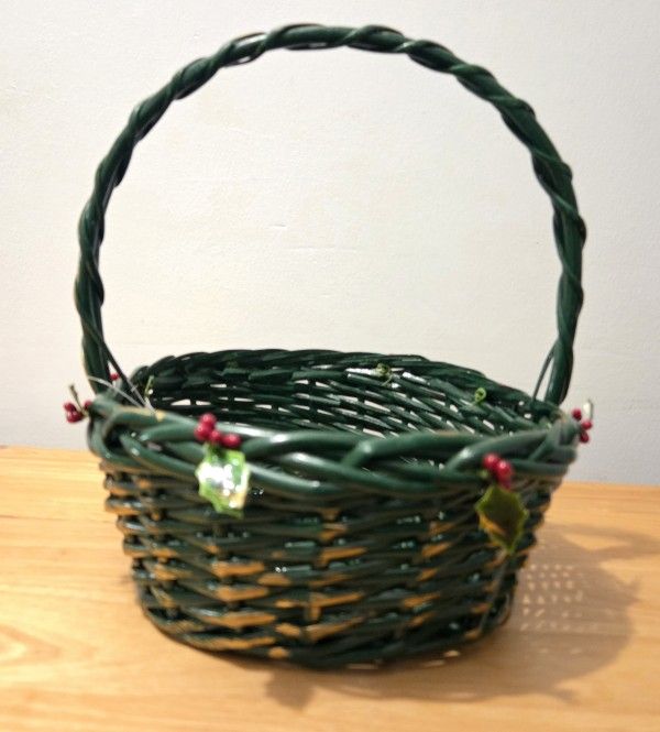 Christmas Basket & Candle Holder