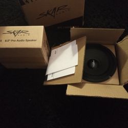 2 Skar  Audio 6.5 Midrange Speakers