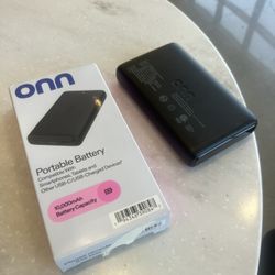 Onn Portable Power Bank – 10,000mAh (USB-C /A Compatible)