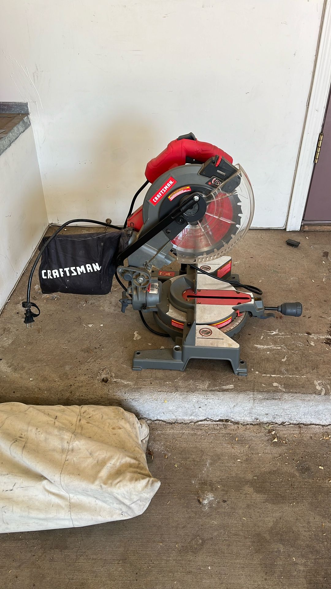 This is a Craftsman 10-inch Compound Miter Saw for Sale in Tucson, AZ ...