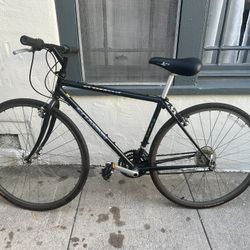 Schwinn crosscut Bike (used)