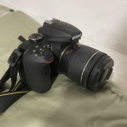 Camera Nikon D3400