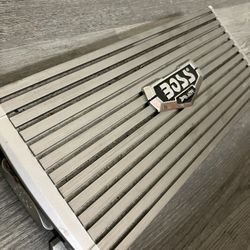 Boss 1600w Amp