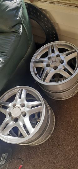 97-01 Honda Crv Rims.